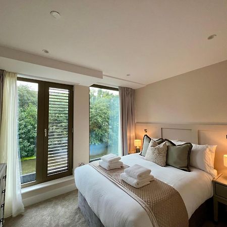 The Noir Blanc Retreat At Ryedale House Apartment York Luaran gambar