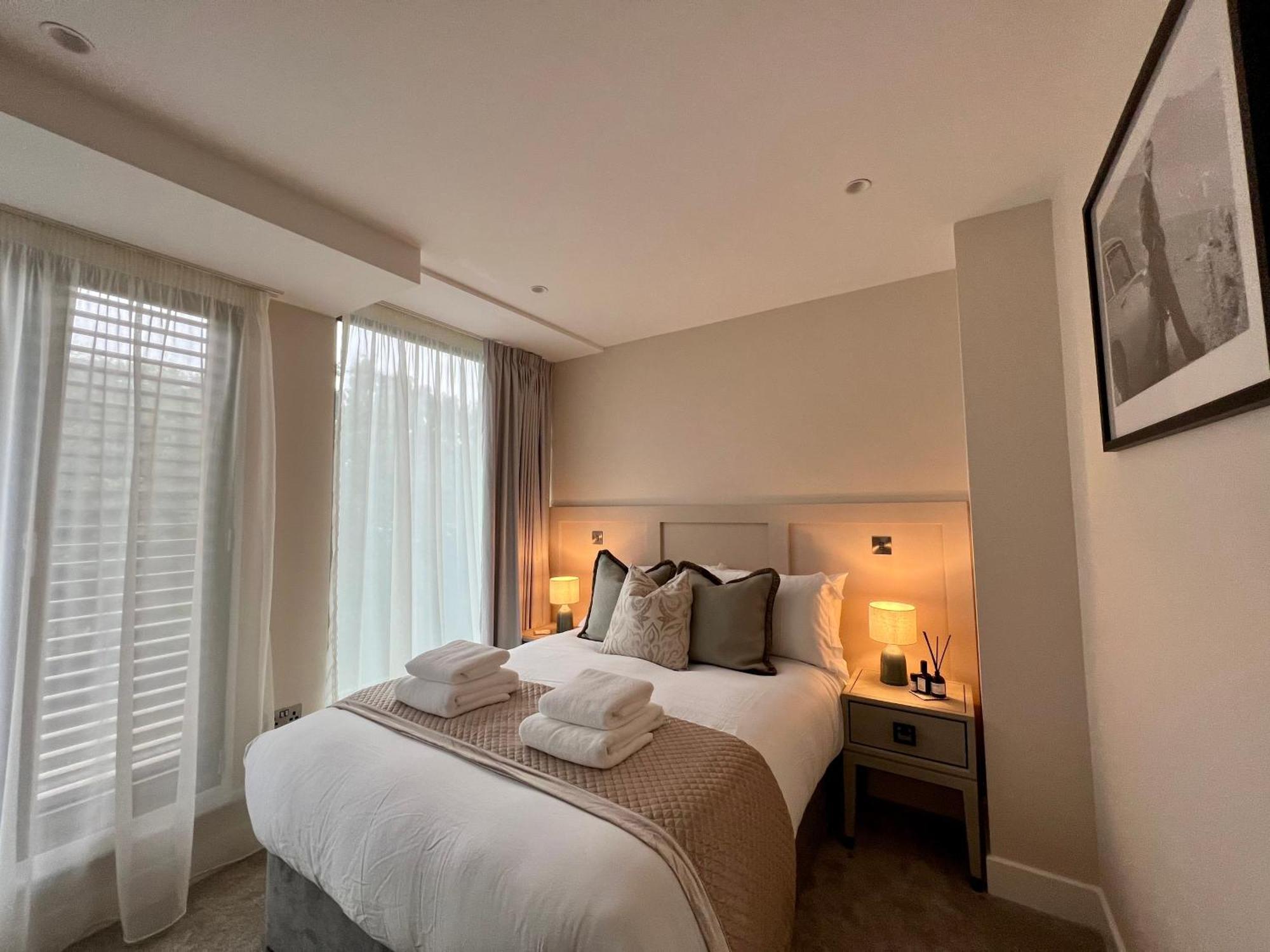 The Noir Blanc Retreat At Ryedale House Apartment York Luaran gambar
